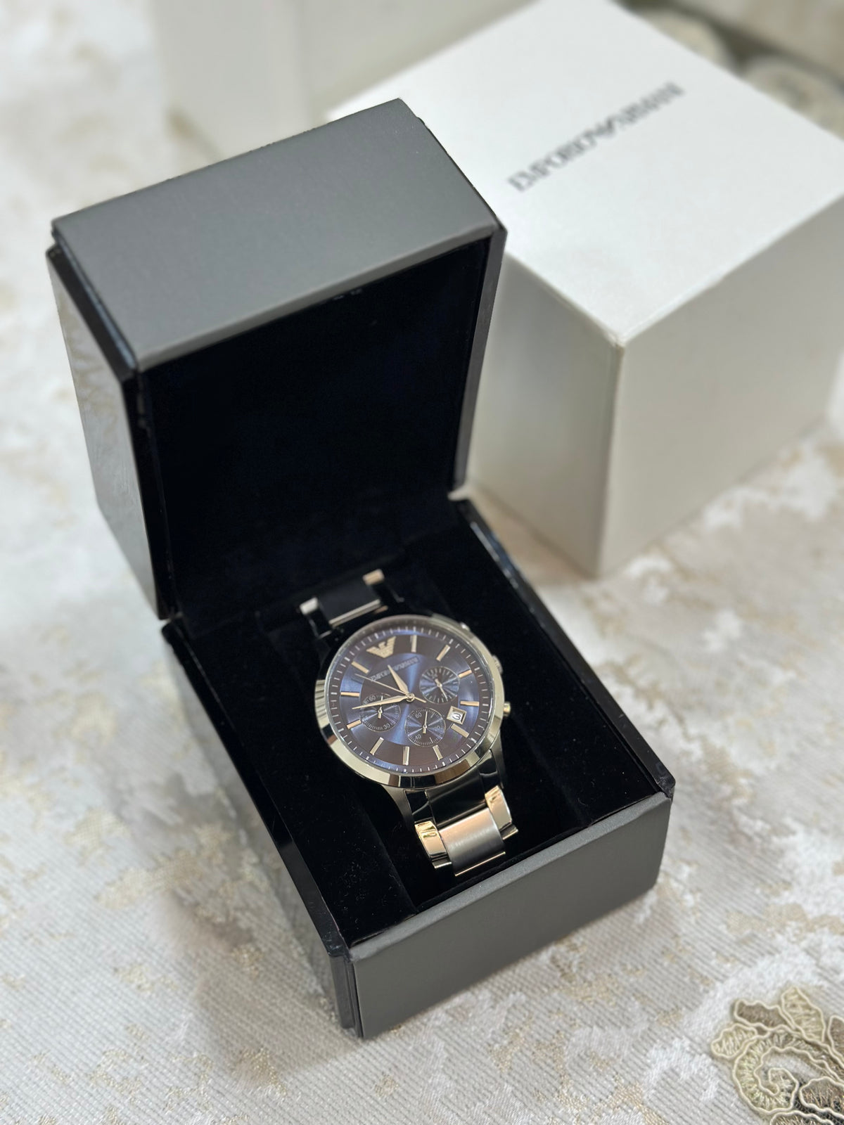 Emporio Armani AR2448 — clasp and buckle