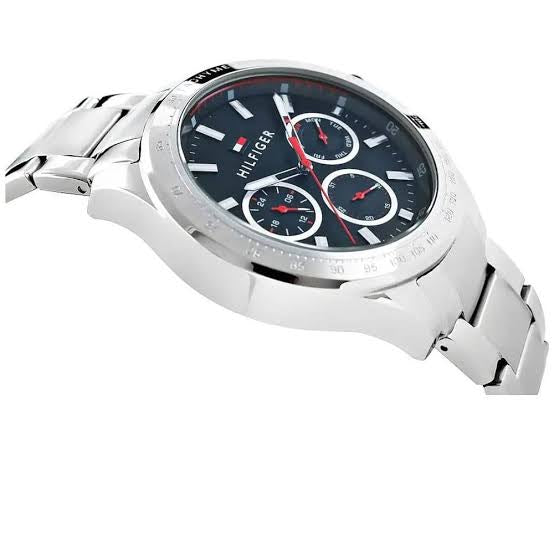 Tommy Hilfiger Hudson — case profile and crown