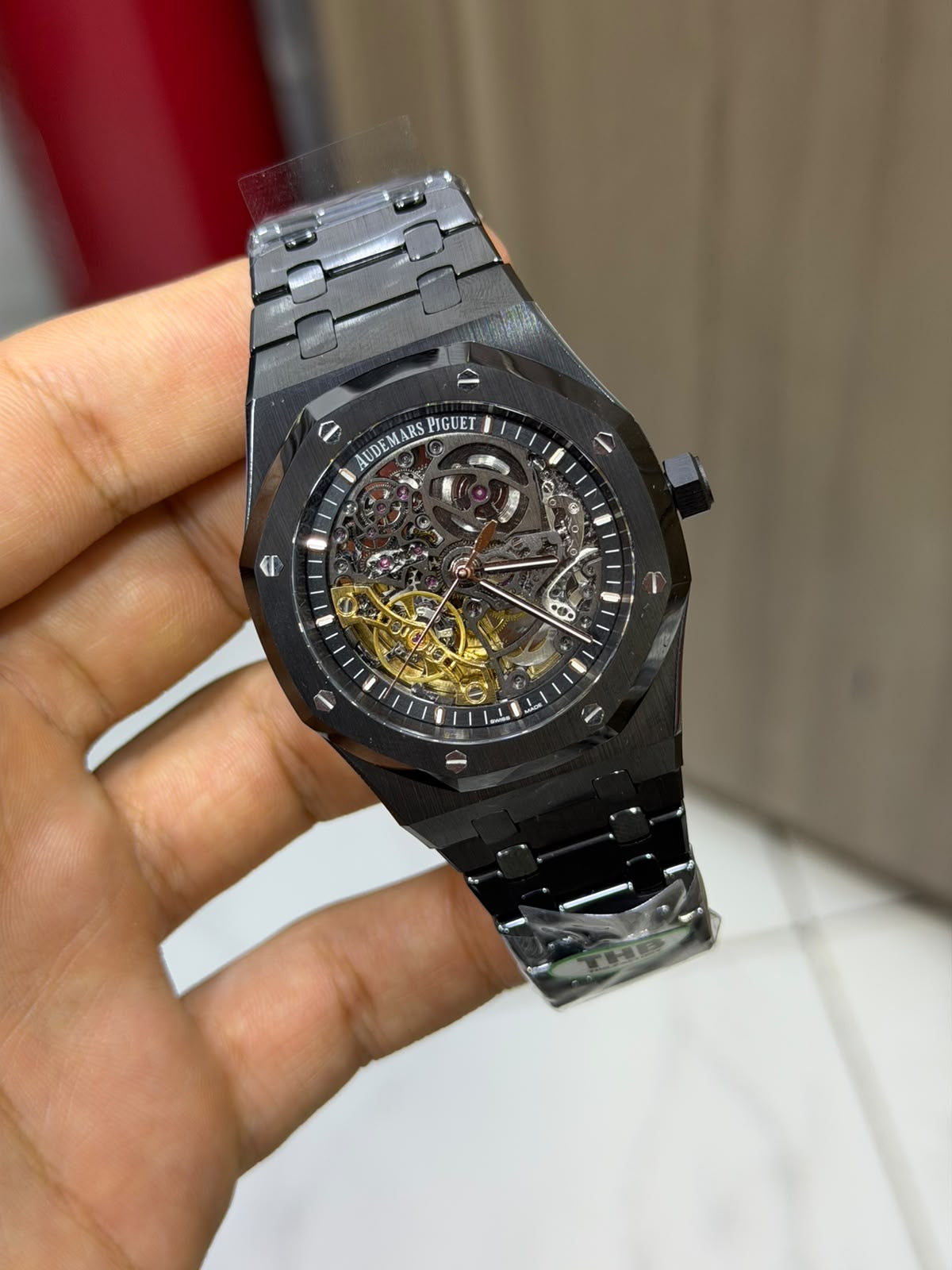 Royal Oak Openworked, black ceramic — case profile and crown