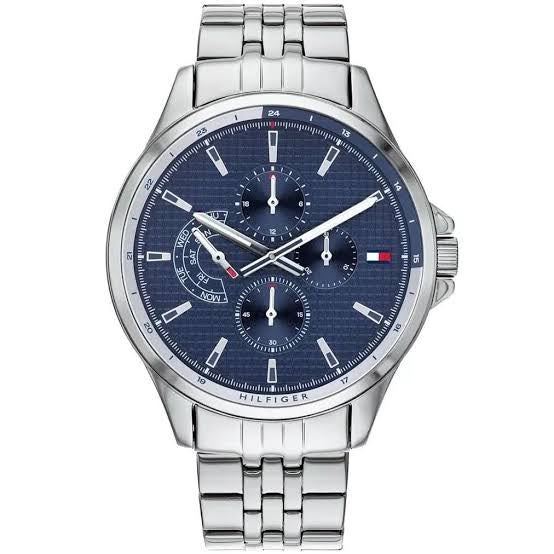 Tommy Hilfiger Shawn — front view of the dial and case