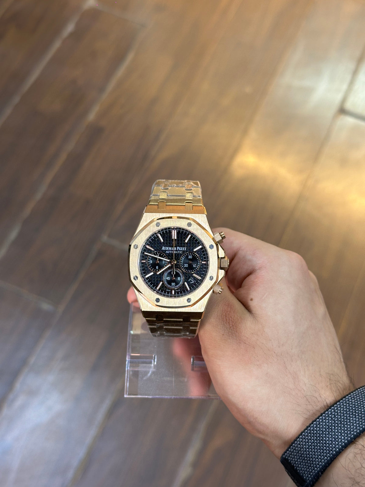 Royal Oak chronograph, rose gold — dial and sub-dials close-up