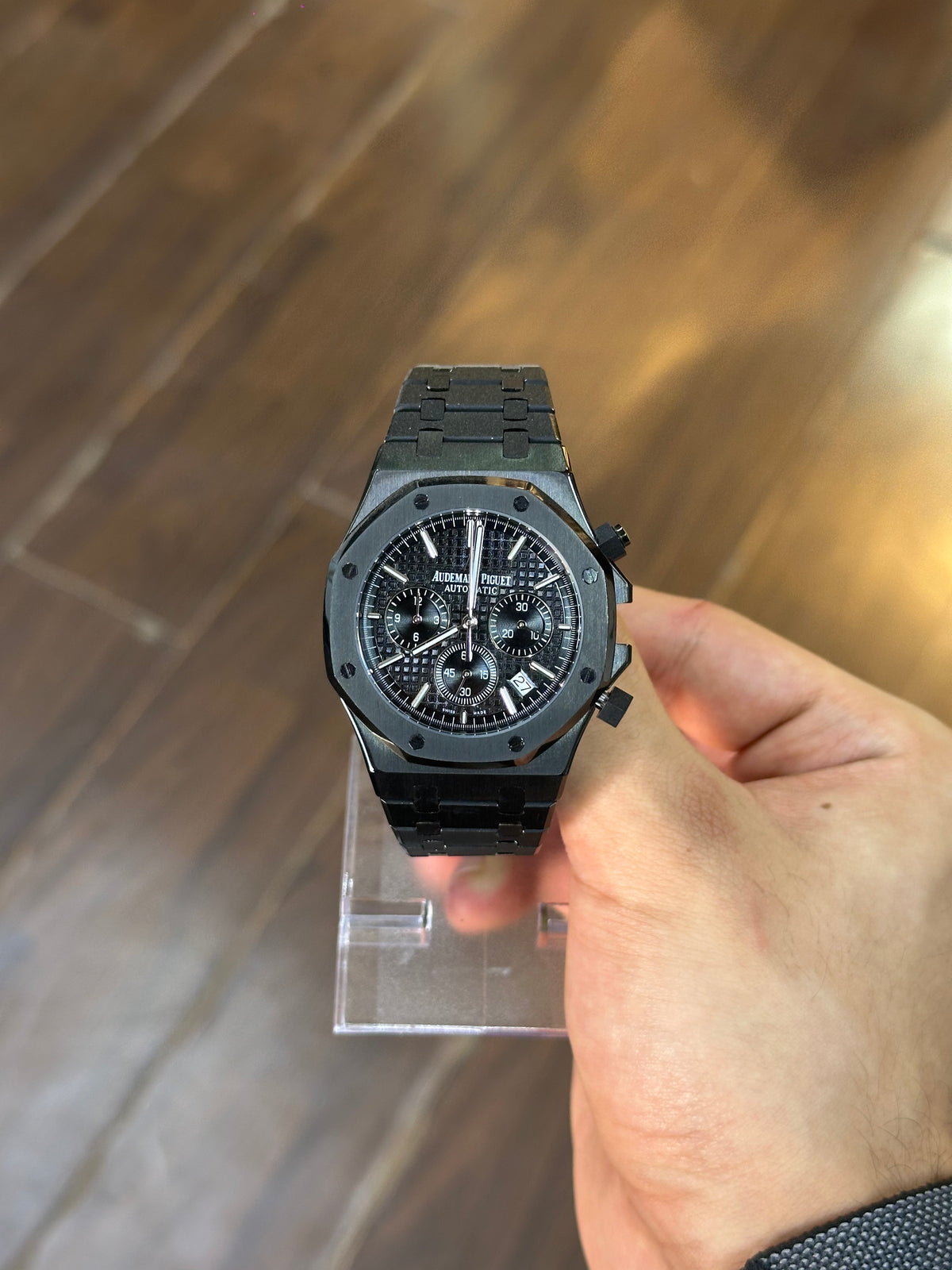 Royal Oak black dial — clasp and buckle