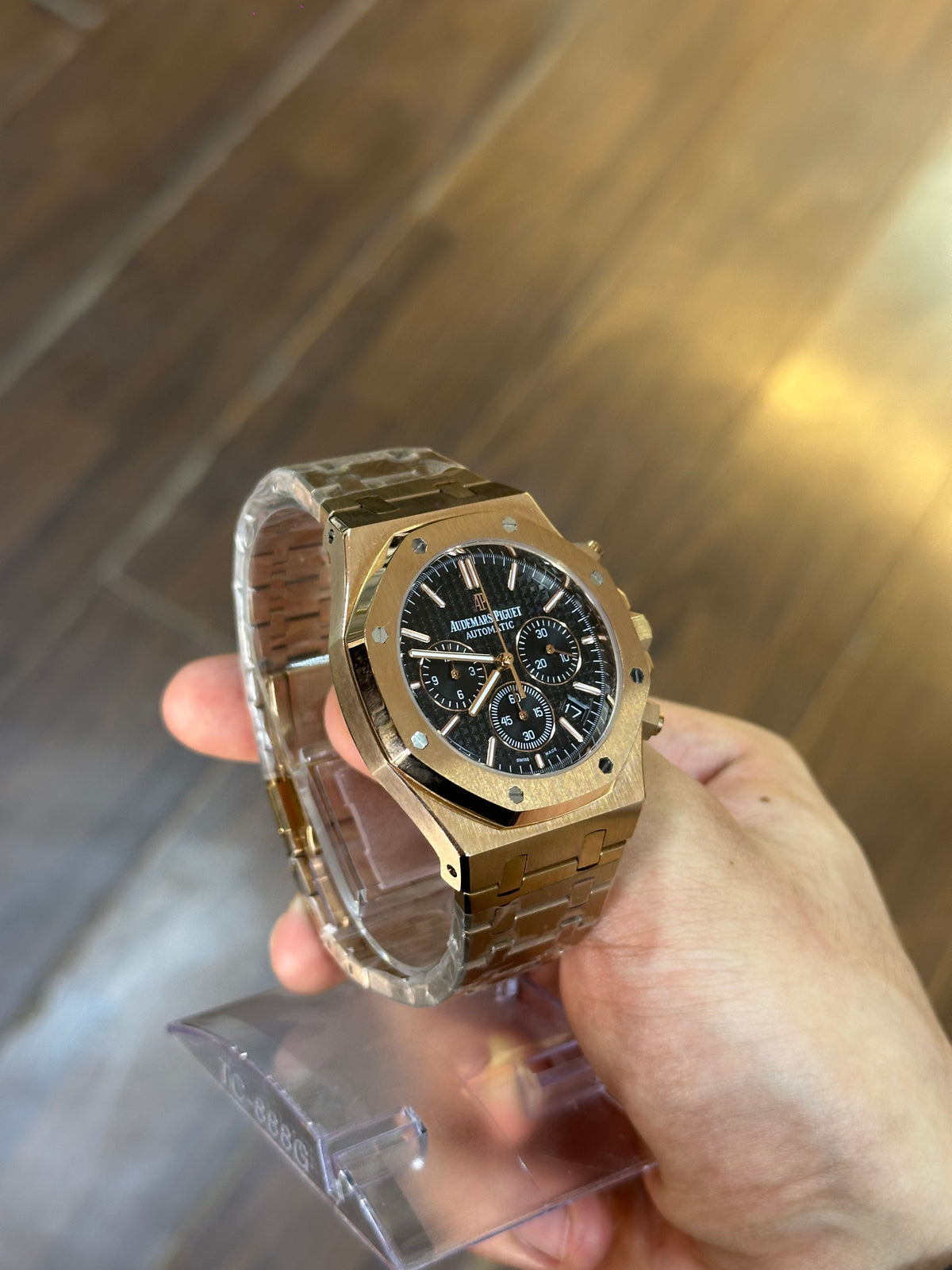 Royal Oak chronograph, rose gold — clasp and buckle