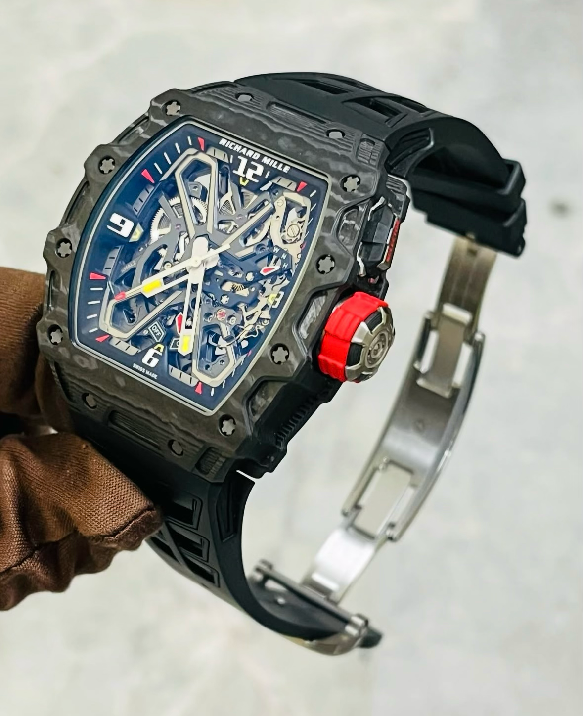 RM35-03 Rafa — case profile and crown