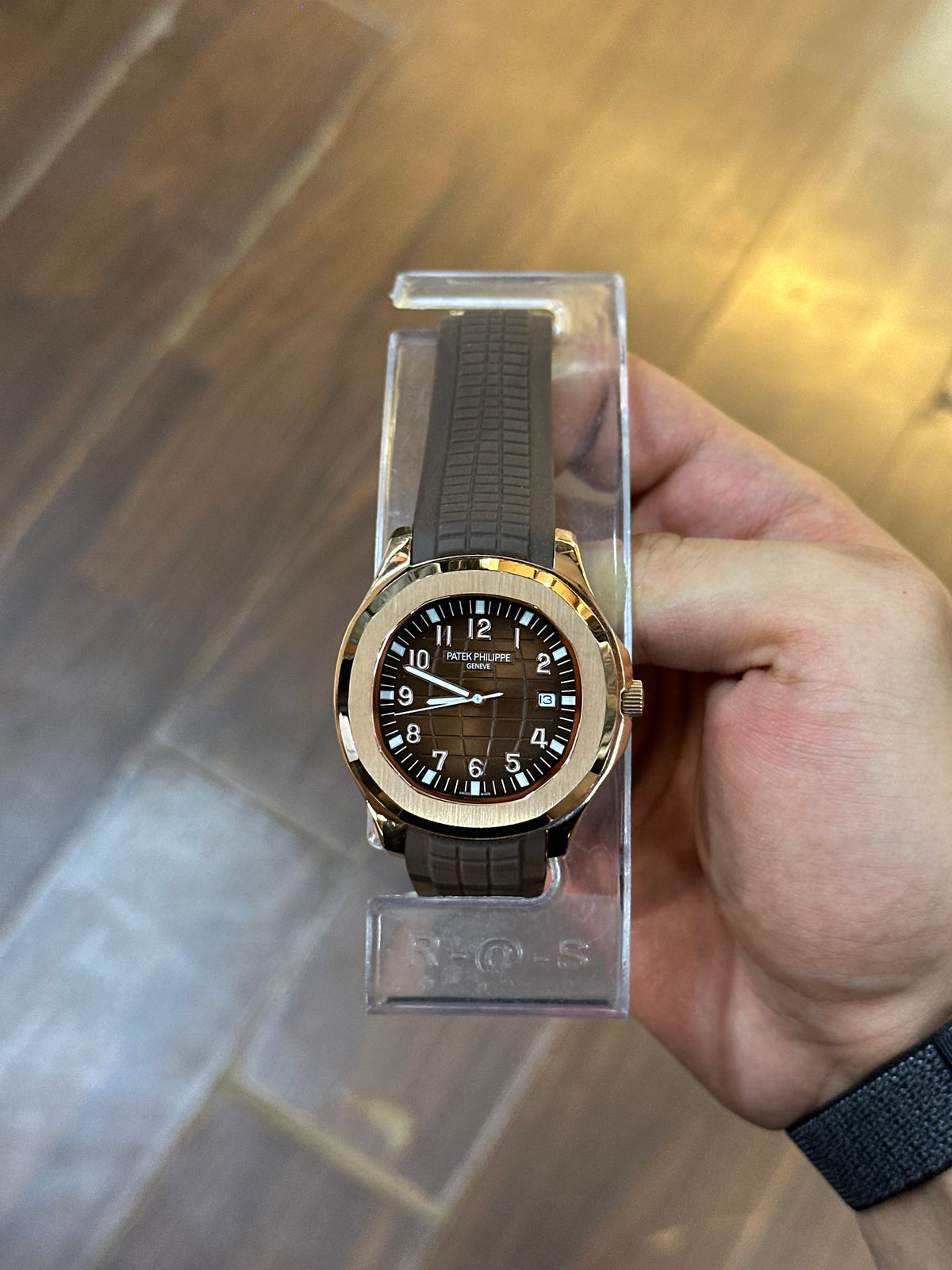 Aquanaut rose gold — clasp and buckle