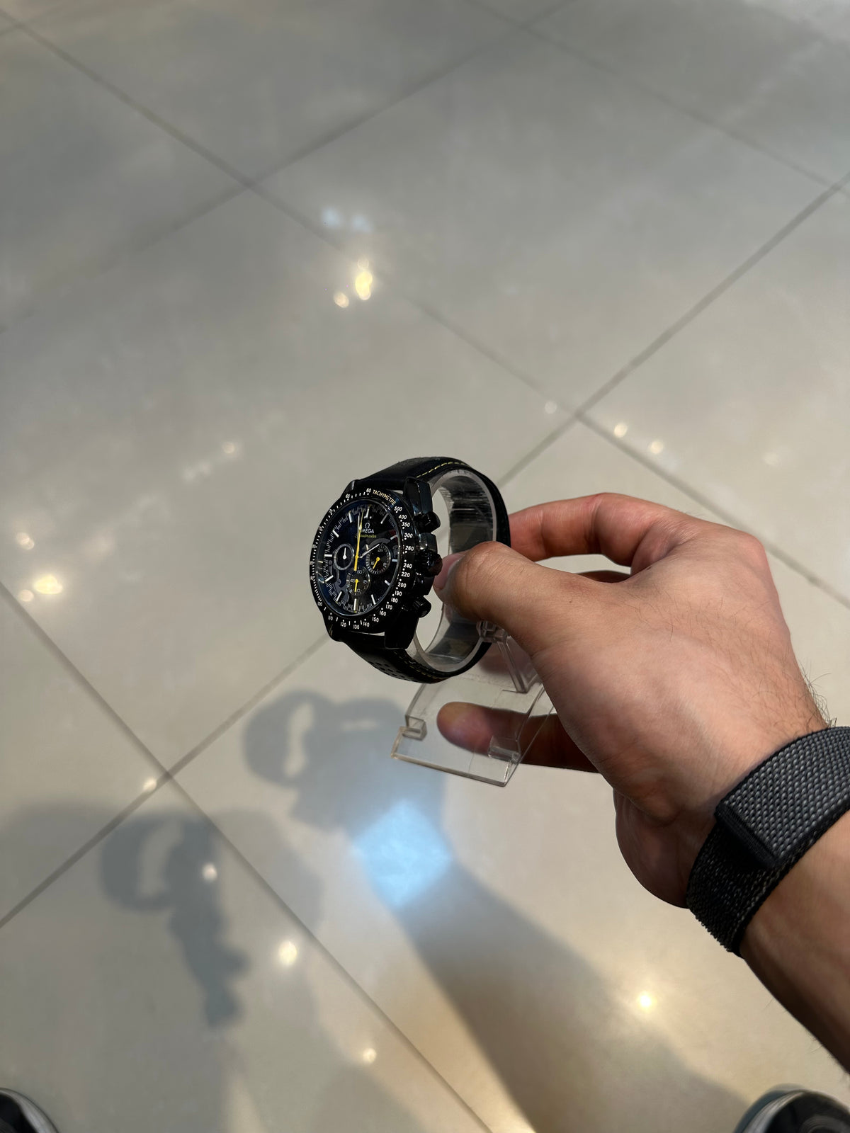 Speedmaster Dark Side of the Moon — clasp and buckle