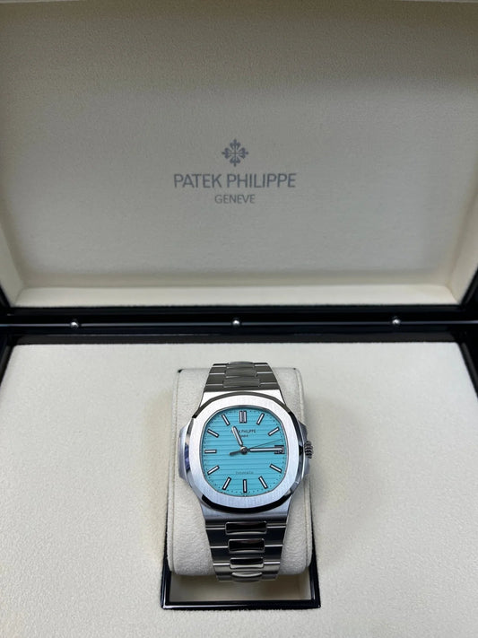 Nautilus with Tiffany & Co. blue dial — dial and signature close-up