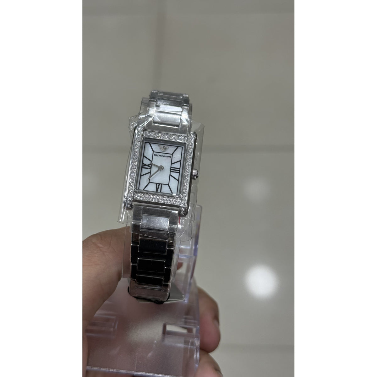 Real photo of the AR11625 - front view of the mother-of-pearl dial