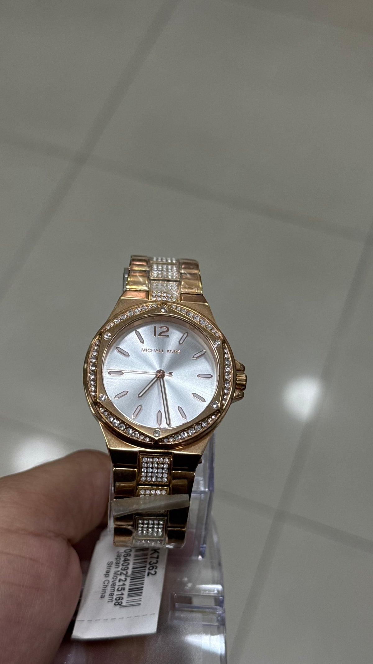 Michael Kors Lennox - front view of the dial, bezel crystals and bracelet